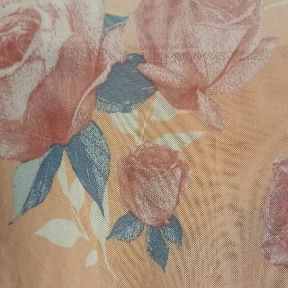 ⭐️4/$20⭐️Publik Mesh Top - Picture 7 of 8